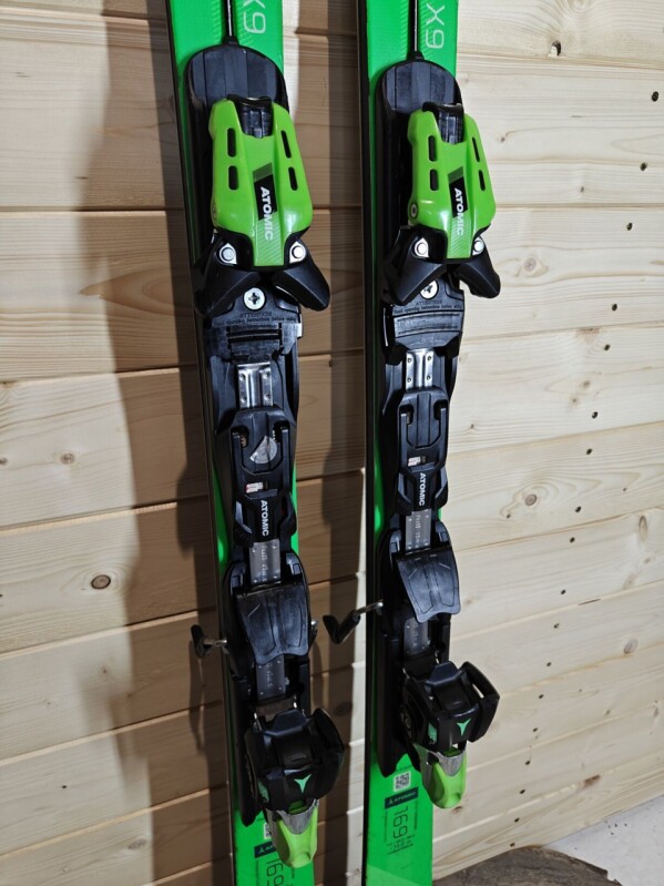 LYŽE ATOMIC REDSTER X9 169CM